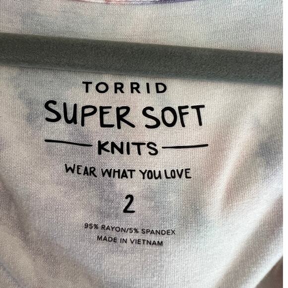 Torrid Super Soft Knit Tie Dye Tee Size 2 - Picture 5 of 5